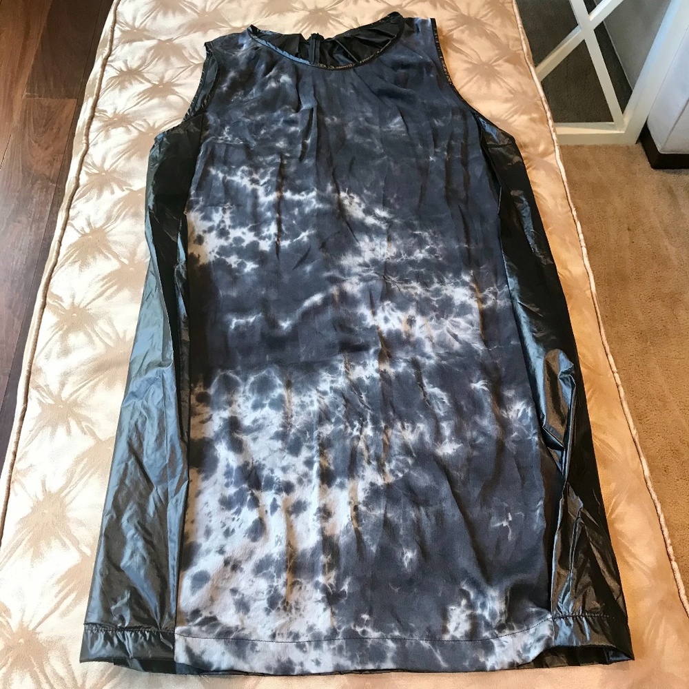 🖤Clu Blue Tie-Dye Black Nylon Dress💙